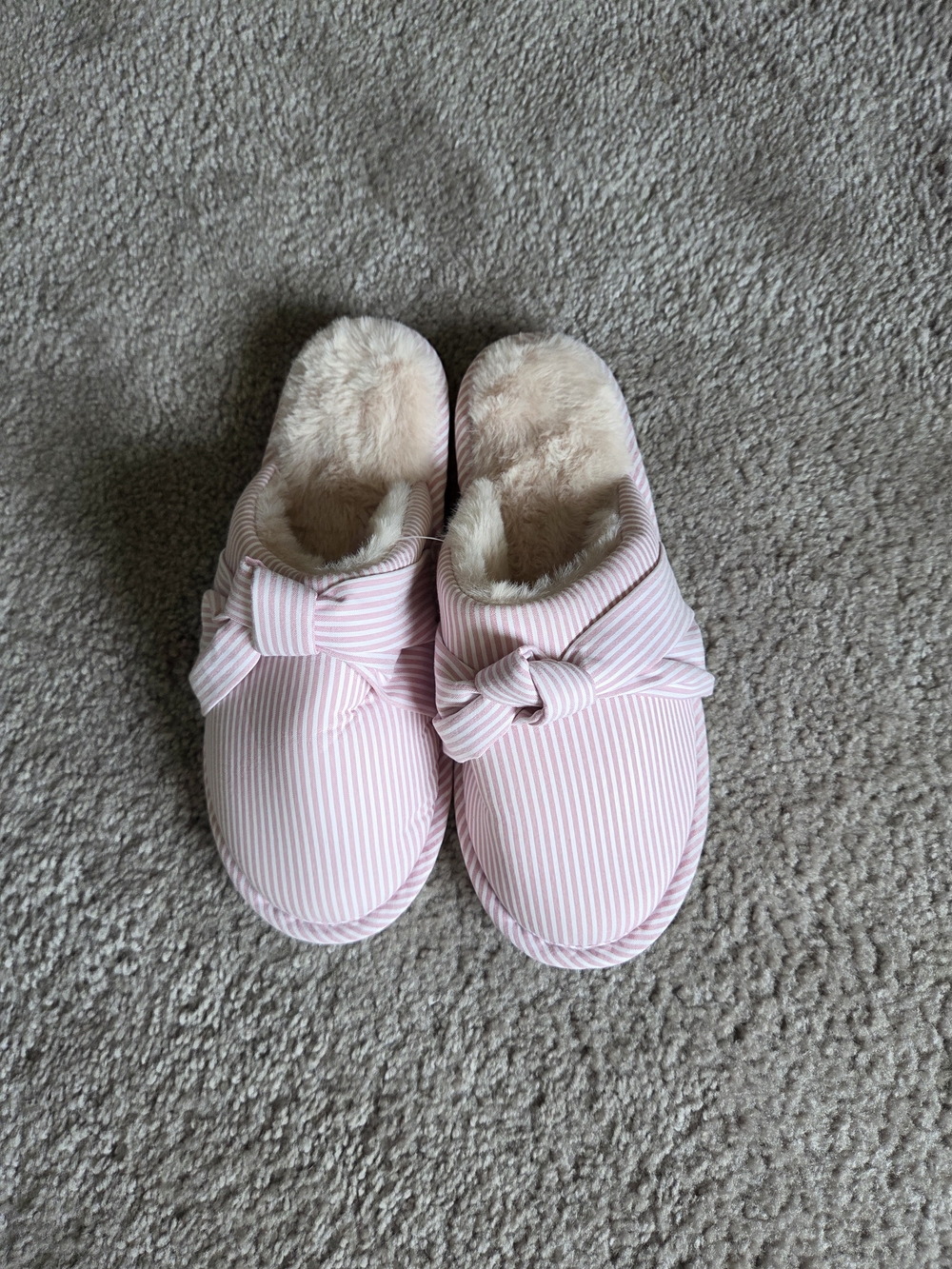 Cozy Pink Striped Bow Women’s Slippers